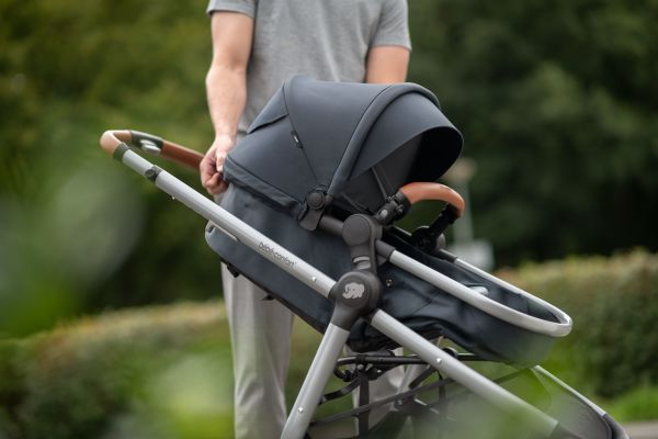 Maxi Cosi Zelia² Max 5-in-1 Modular Travel System